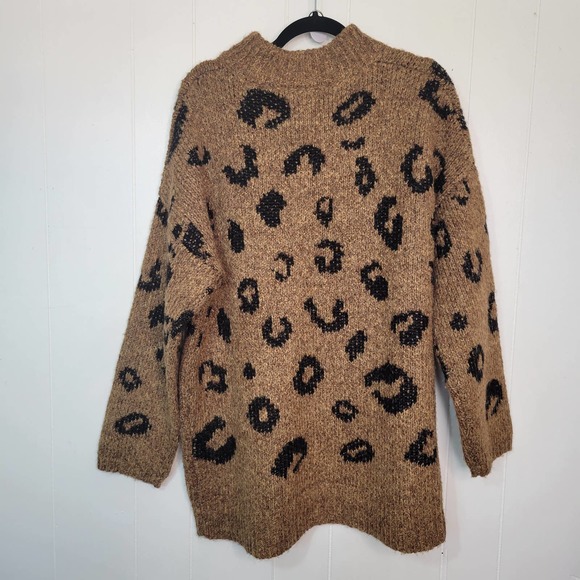 Universal Thread Brown and Black Leopard Print Sweater - Picture 2 of 5